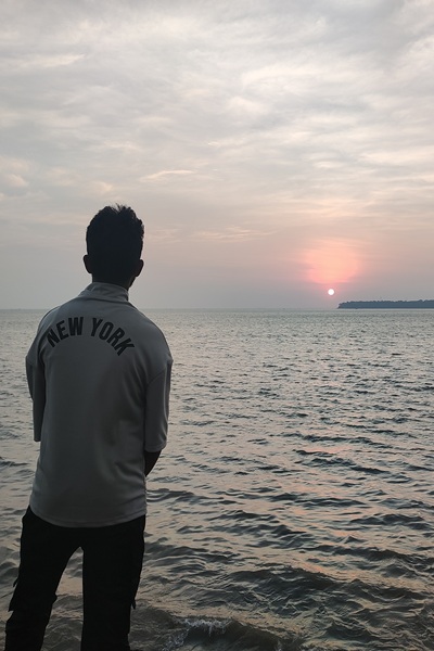 Marine Drive in Mumbai, a scenic promenade along the Arabian Sea coastline