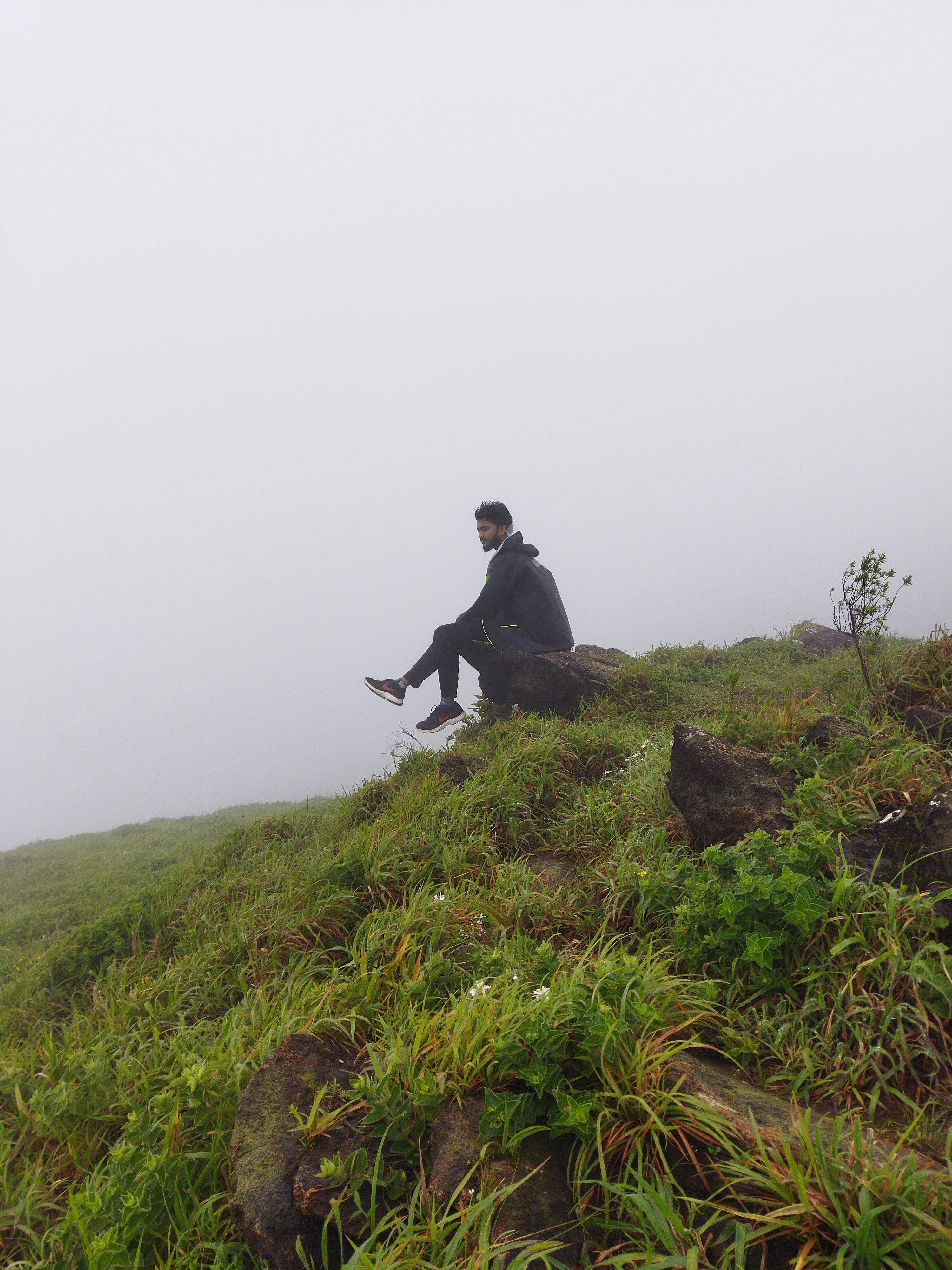 Dense forest trail during the Bandaje trek