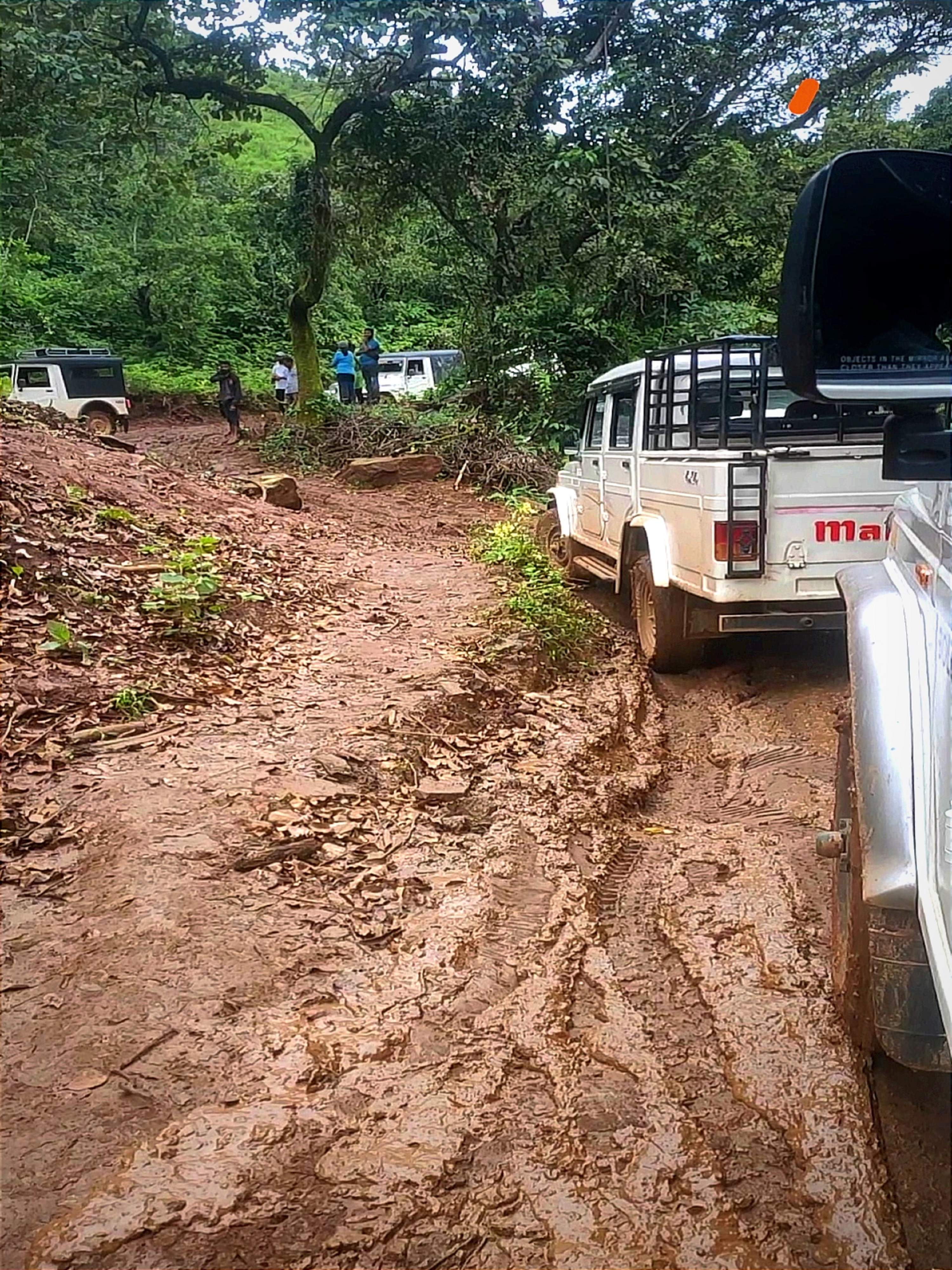 Off-roading in Bolero to Samse