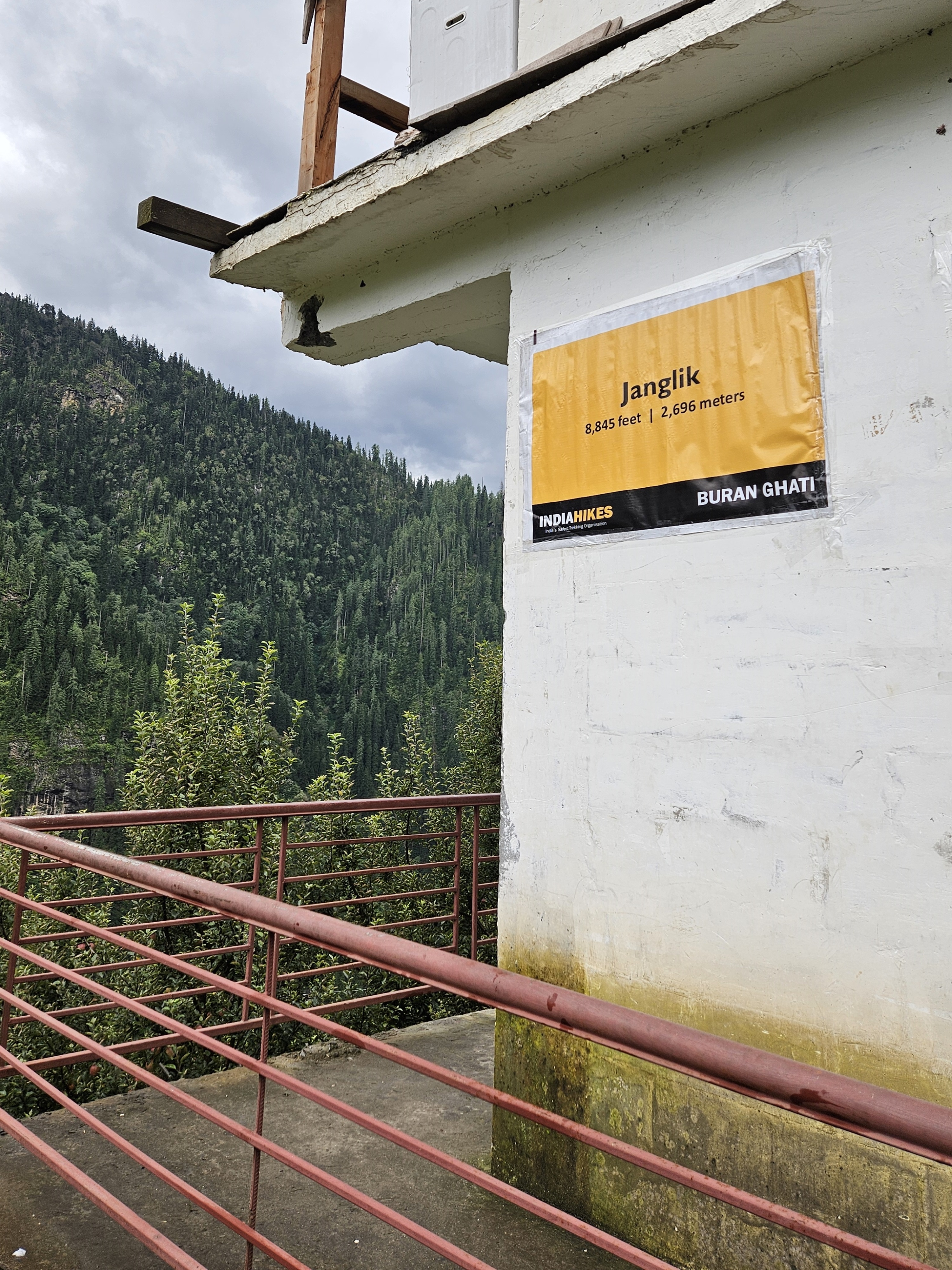 Off-roading in Bolero during the trek to Janglik